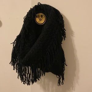 Black Scarf